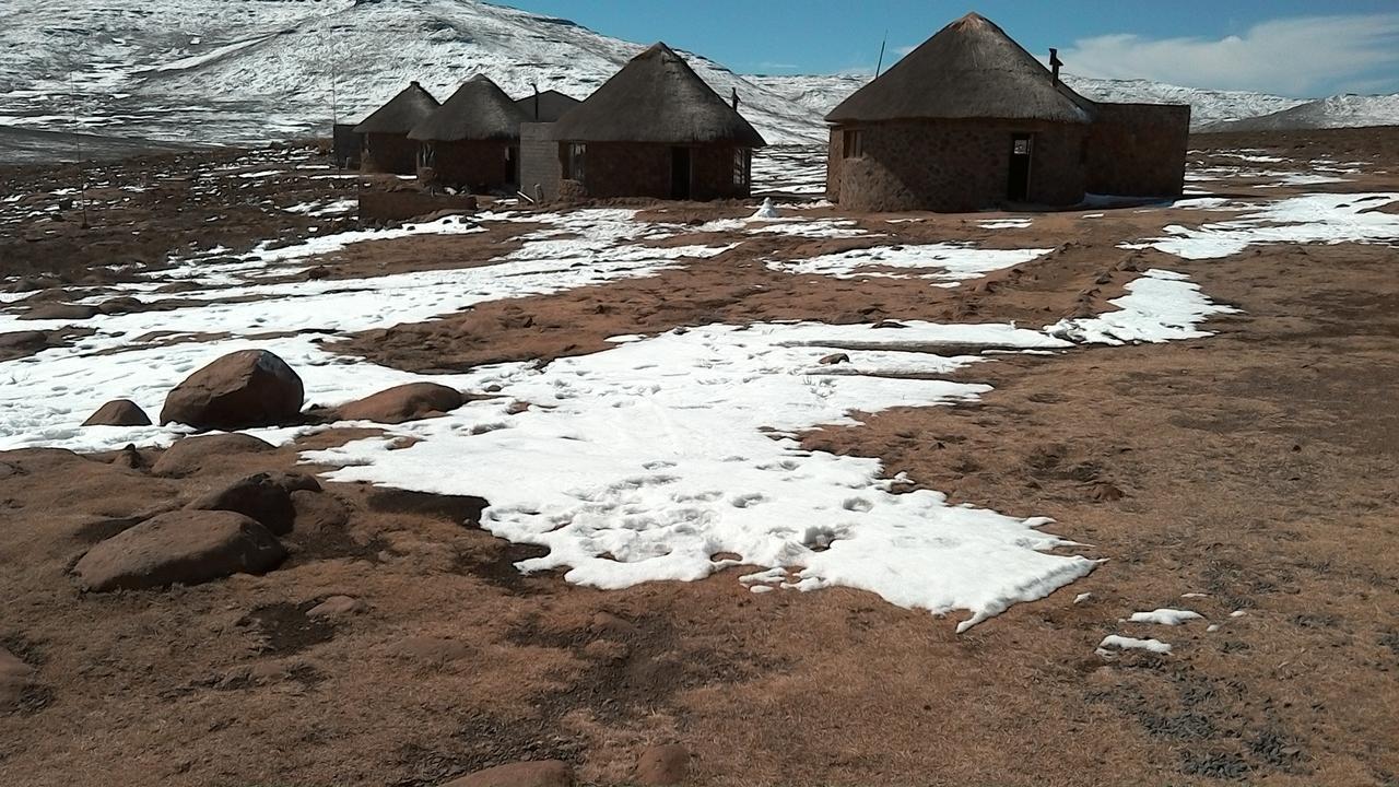 Sani Stone Lodge Mokhotlong Eksteriør bilde