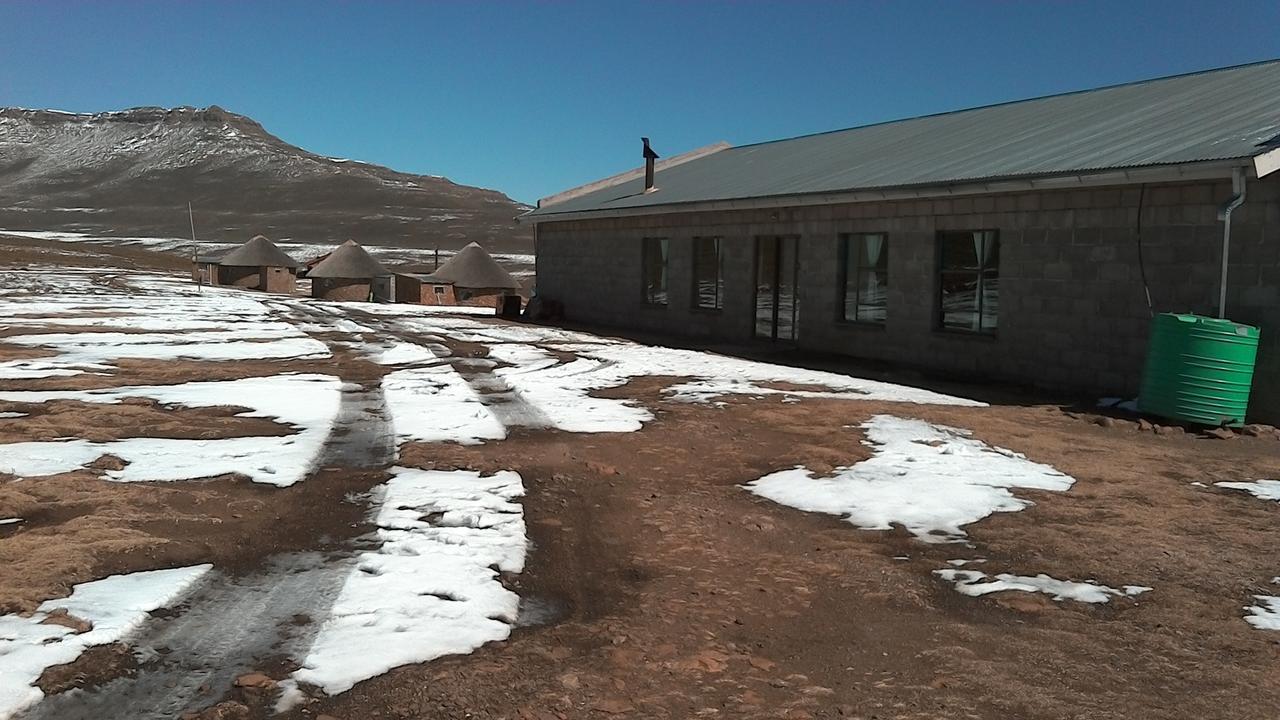 Sani Stone Lodge Mokhotlong Eksteriør bilde